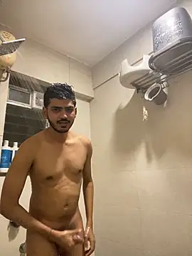 cute modell online show from 12, 9, 2025