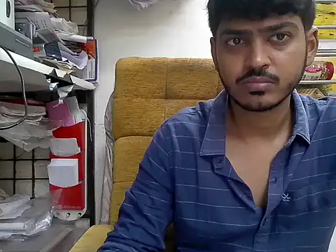 cute modell online show from 17, 9, 2025