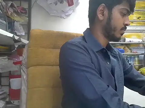 cute modell online show from 5, 3, 2026