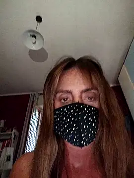 Akemi rossi online show from 15, 9, 2025