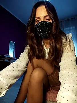 Akemi rossi online show from 8, 4, 2026