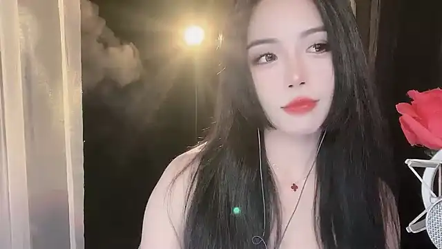 ying-love520 online show from 2, 2, 2025