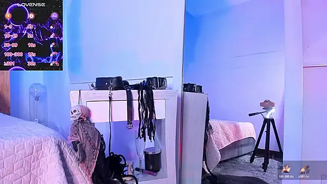 coral jonesss online show from 17, 1, 2026