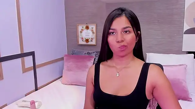 CharlotteGraay online show from 13, 2, 2025