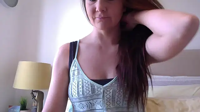 Snapshot of LittleMissFoxx chatting on 6, 3, 2025 LittleMissFoxx online show from 6, 3, 2025