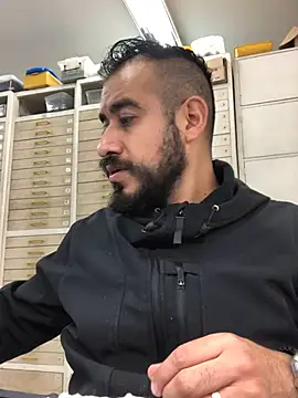 Snapshot of leonardohot1987 chatting on 4, 2, 2025 leonardohot1987 online show from 4, 2, 2025