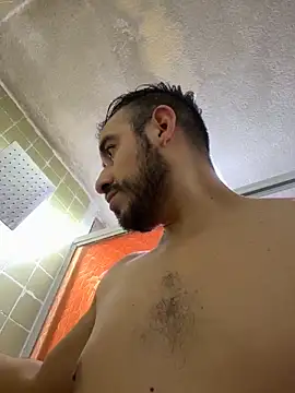 Snapshot of leonardohot1987 chatting on 3, 12, 2025 leonardohot1987 online show from 3, 12, 2025