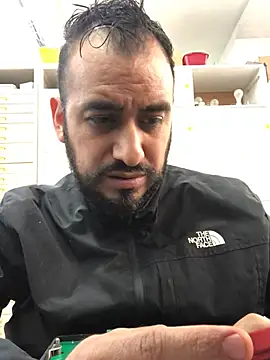 Snapshot of leonardohot1987 chatting on 30, 3, 2026 leonardohot1987 online show from 30, 3, 2026