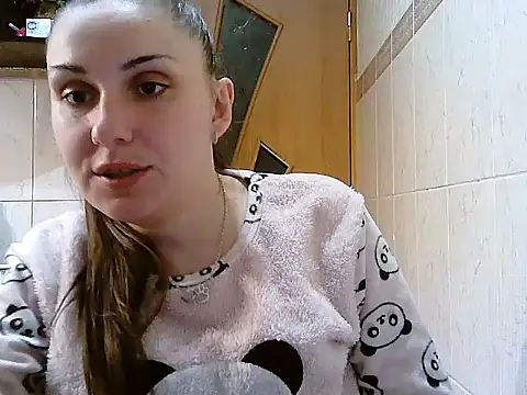Snapshot of Yuliia30 chatting on 17, 4, 2026 Yuliia30 online show from 17, 4, 2026