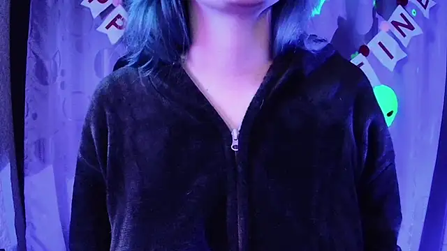 Kimlennox  online show from 8, 2, 2026