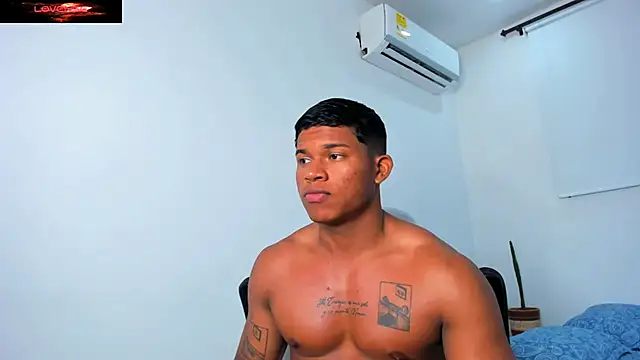 Snapshot of maxsteel177 chatting on 12, 1, 2025 maxsteel177 online show from 12, 1, 2025