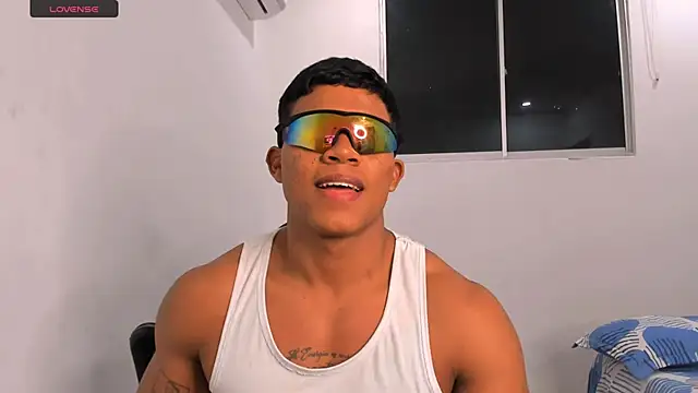 Snapshot of maxsteel177 chatting on 12, 3, 2025 maxsteel177 online show from 12, 3, 2025