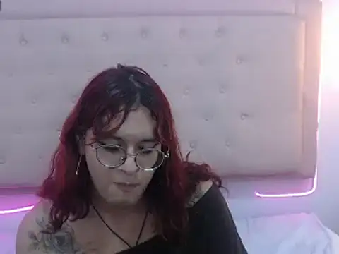 Snapshot of kathepickmanx chatting on 1, 3, 2025 kathepickmanx online show from 1, 3, 2025