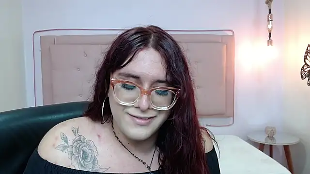 Snapshot of kathepickmanx chatting on 13, 9, 2025 kathepickmanx online show from 13, 9, 2025