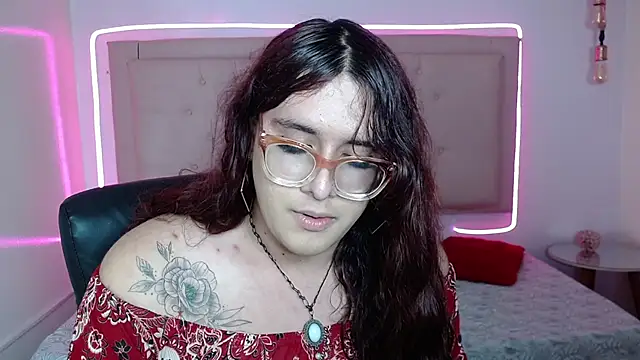 Snapshot of kathepickmanx chatting on 19, 10, 2025 kathepickmanx online show from 19, 10, 2025