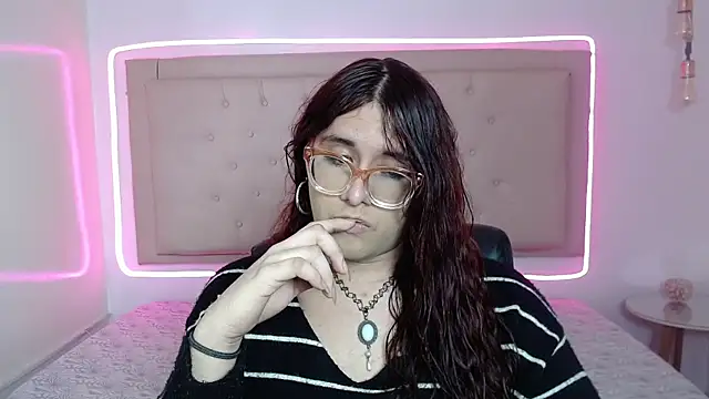 Snapshot of kathepickmanx chatting on 24, 10, 2025 kathepickmanx online show from 24, 10, 2025