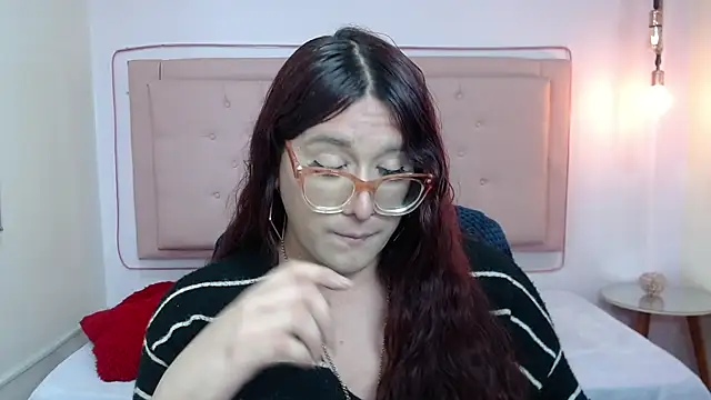 Snapshot of kathepickmanx chatting on 5, 11, 2025 kathepickmanx online show from 5, 11, 2025