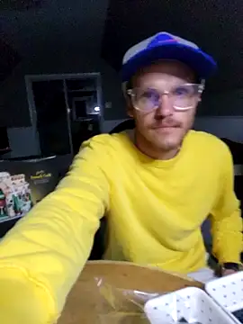 Snapshot of SoxxyNsh chatting on 19, 9, 2025 SoxxyNsh online show from 19, 9, 2025