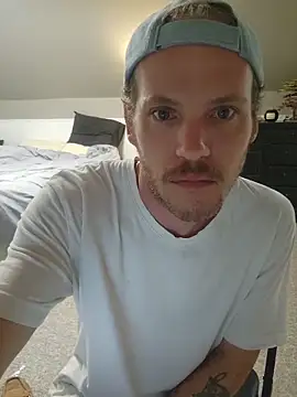 Snapshot of SoxxyNsh chatting on 7, 10, 2025 SoxxyNsh online show from 7, 10, 2025