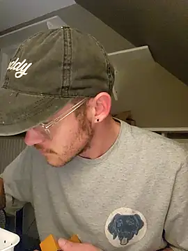 Snapshot of SoxxyNsh chatting on 18, 12, 2025 SoxxyNsh online show from 18, 12, 2025