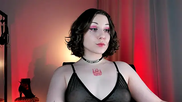 Snapshot of Eva_Moss_ chatting on 15, 10, 2025 Eva Moss online show from 15, 10, 2025