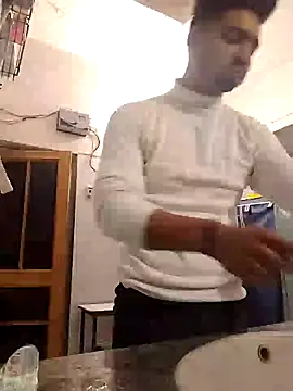 13horny13 online show from 27, 1, 2025