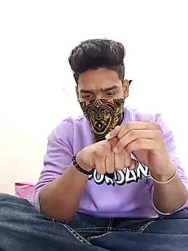 13horny13 online show from 4, 2, 2025