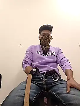 13horny13 online show from 4, 2, 2025