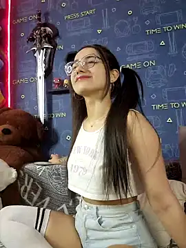 LittleX Angel online show from 8, 2, 2025