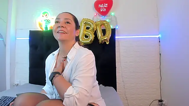 Snapshot of Miiss_eva chatting on 25, 9, 2025 Miiss eva online show from 25, 9, 2025