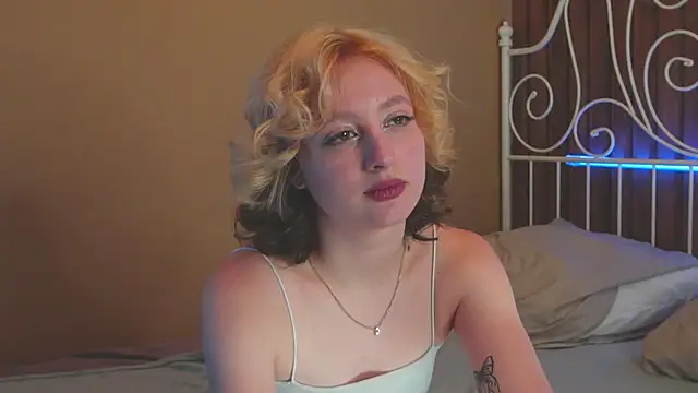 Snapshot of milasmiu chatting on 18, 1, 2025 milasmiu online show from 18, 1, 2025