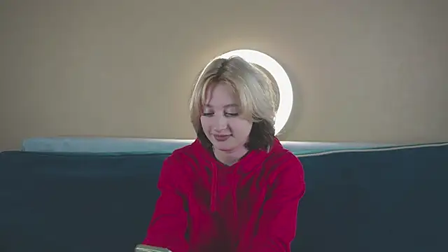 Snapshot of milasmiu chatting on 1, 2, 2025 milasmiu online show from 1, 2, 2025