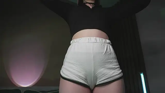 Snapshot of milasmiu chatting on 13, 2, 2025 milasmiu online show from 13, 2, 2025