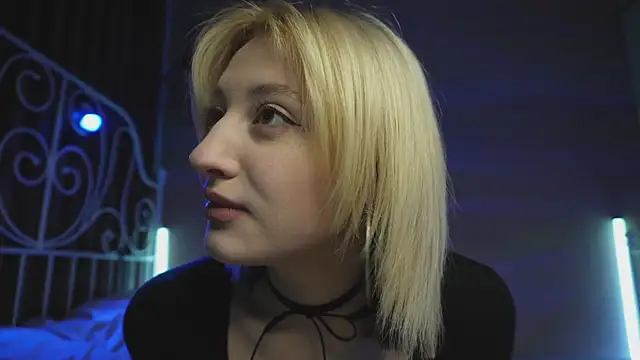 Snapshot of milasmiu chatting on 15, 2, 2025 milasmiu online show from 15, 2, 2025