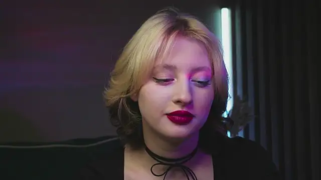 Snapshot of milasmiu chatting on 17, 2, 2025 milasmiu online show from 17, 2, 2025