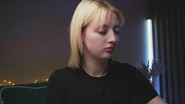 Snapshot of milasmiu chatting on 18, 2, 2025 milasmiu online show from 18, 2, 2025