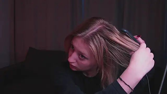 Snapshot of milasmiu chatting on 27, 11, 2025 milasmiu online show from 27, 11, 2025