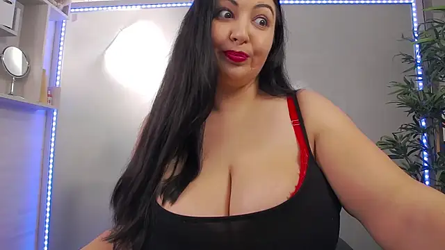 Snapshot of BustyEva_ chatting on 24, 11, 2025 BustyEva online show from 24, 11, 2025