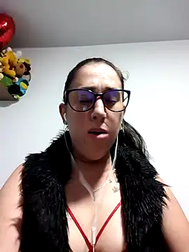 CHARLOTTE 1711 online show from 24, 10, 2025