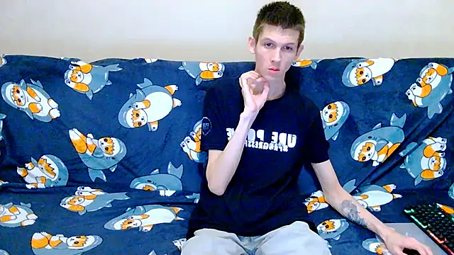 Snapshot of Lester_Broo chatting on 18, 12, 2025 Lester Broo online show from 18, 12, 2025