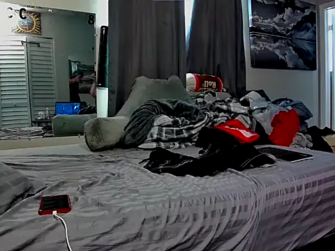 Snapshot of 1badfucka chatting on 8, 3, 2025 1badfucka online show from 8, 3, 2025