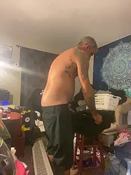 Snapshot of 1badfucka chatting on 5, 10, 2025 1badfucka online show from 5, 10, 2025