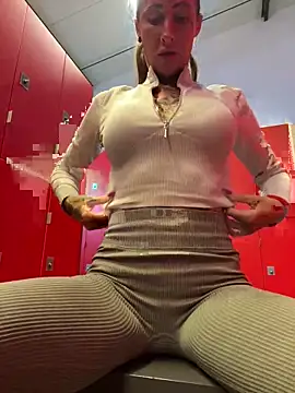 Snapshot of Black_sweet_Rose chatting on 13, 2, 2025 Black sweet Rose online show from 13, 2, 2025