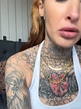 Black sweet Rose online show from 2, 2, 2026