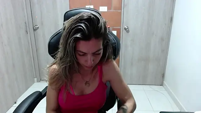 Princezzlove3 online show from 4, 3, 2025