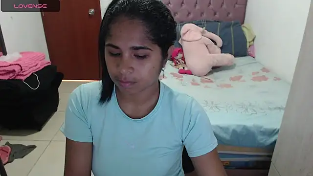 Snapshot of july-feria chatting on 16, 9, 2025 july-feria online show from 16, 9, 2025