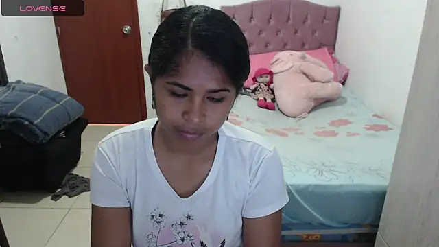 Snapshot of july-feria chatting on 3, 10, 2025 july-feria online show from 3, 10, 2025