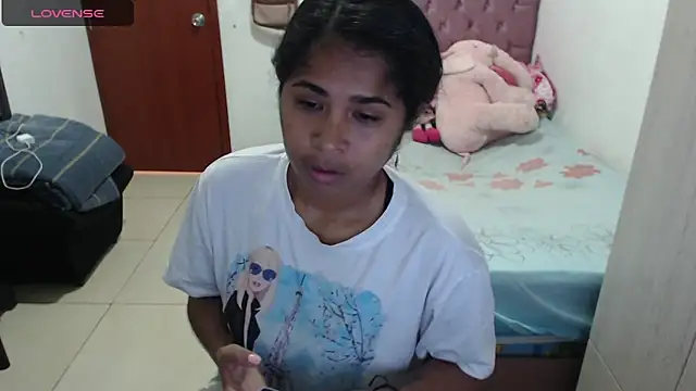 Snapshot of july-feria chatting on 11, 10, 2025 july-feria online show from 11, 10, 2025