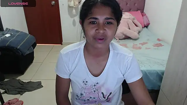 Snapshot of july-feria chatting on 16, 10, 2025 july-feria online show from 16, 10, 2025