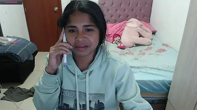 Snapshot of july-feria chatting on 25, 10, 2025 july-feria online show from 25, 10, 2025